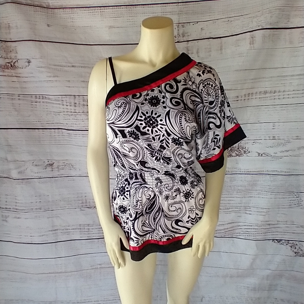 IZ Byer One Shoulderl Top